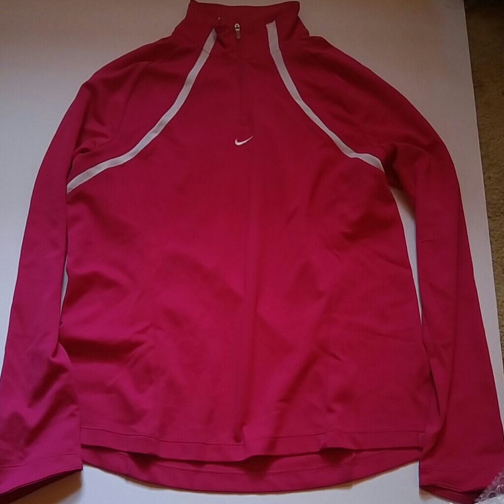 $6 SALE - ✨Nike DriFit Large Pink Athletic Top